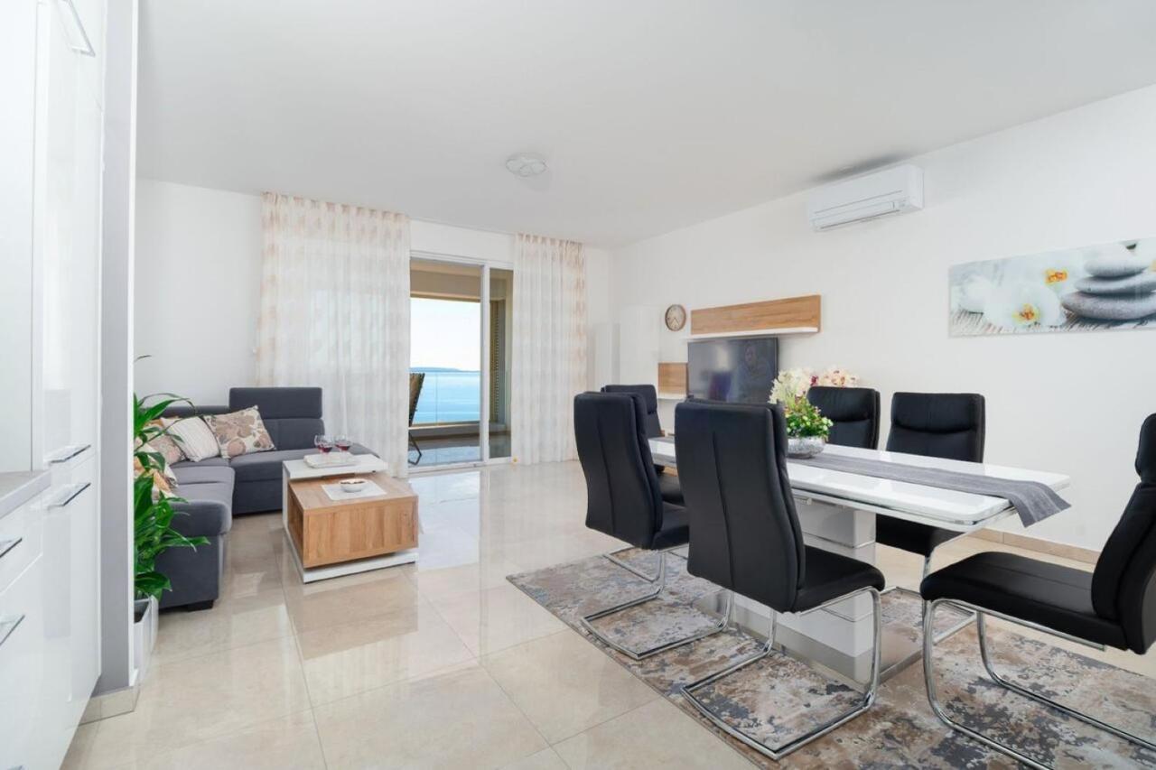 Sea View Apartment Ema Split Exterior photo
